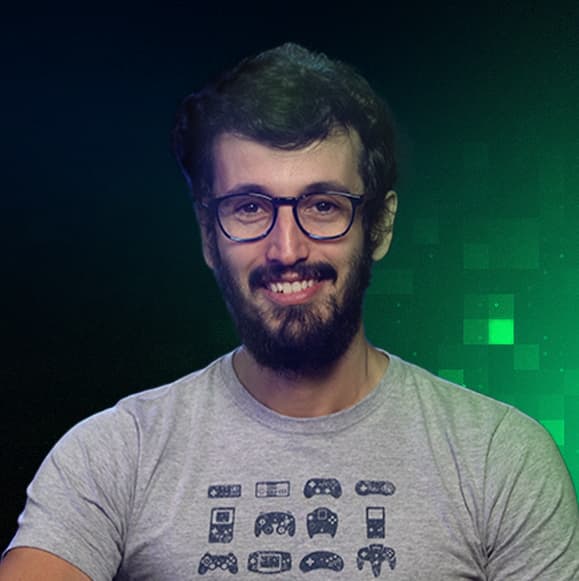 Imagem de Paulo Silveira, Co-fundador da Alura e CVO do ecossistema Alura | FIAP | PM3. Paulo está com uma camisa cinza, usa óculos com armação preta e o fundo é um gradiente verde.